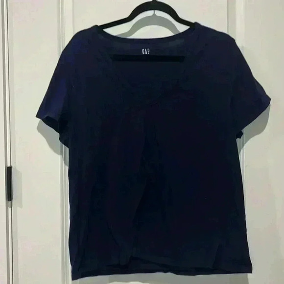 GAP V-NECK TEE - Picture 1 of 3